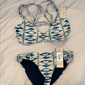 Frankies bikinis set